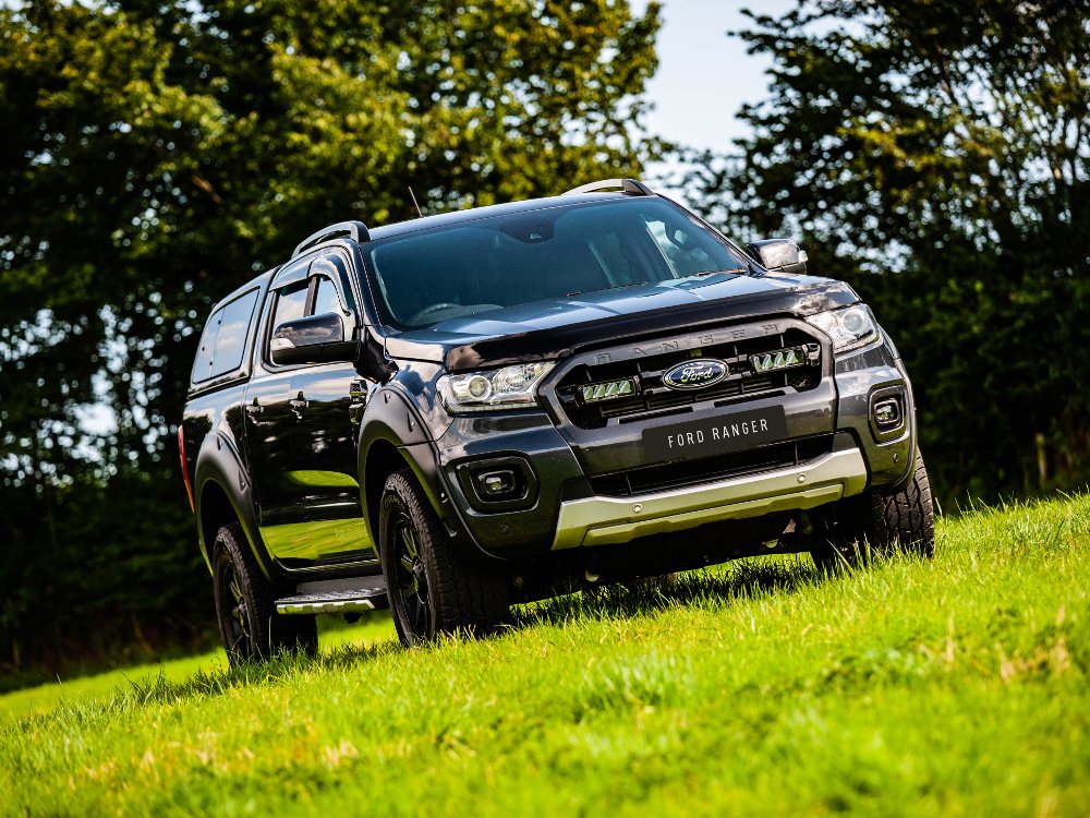 PLUG & PLAY LAZER LAMPS FORD RANGER (2019+) GRILLE KIT